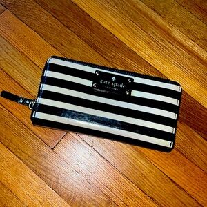 Kate Spade Black Striped Wallet Purse